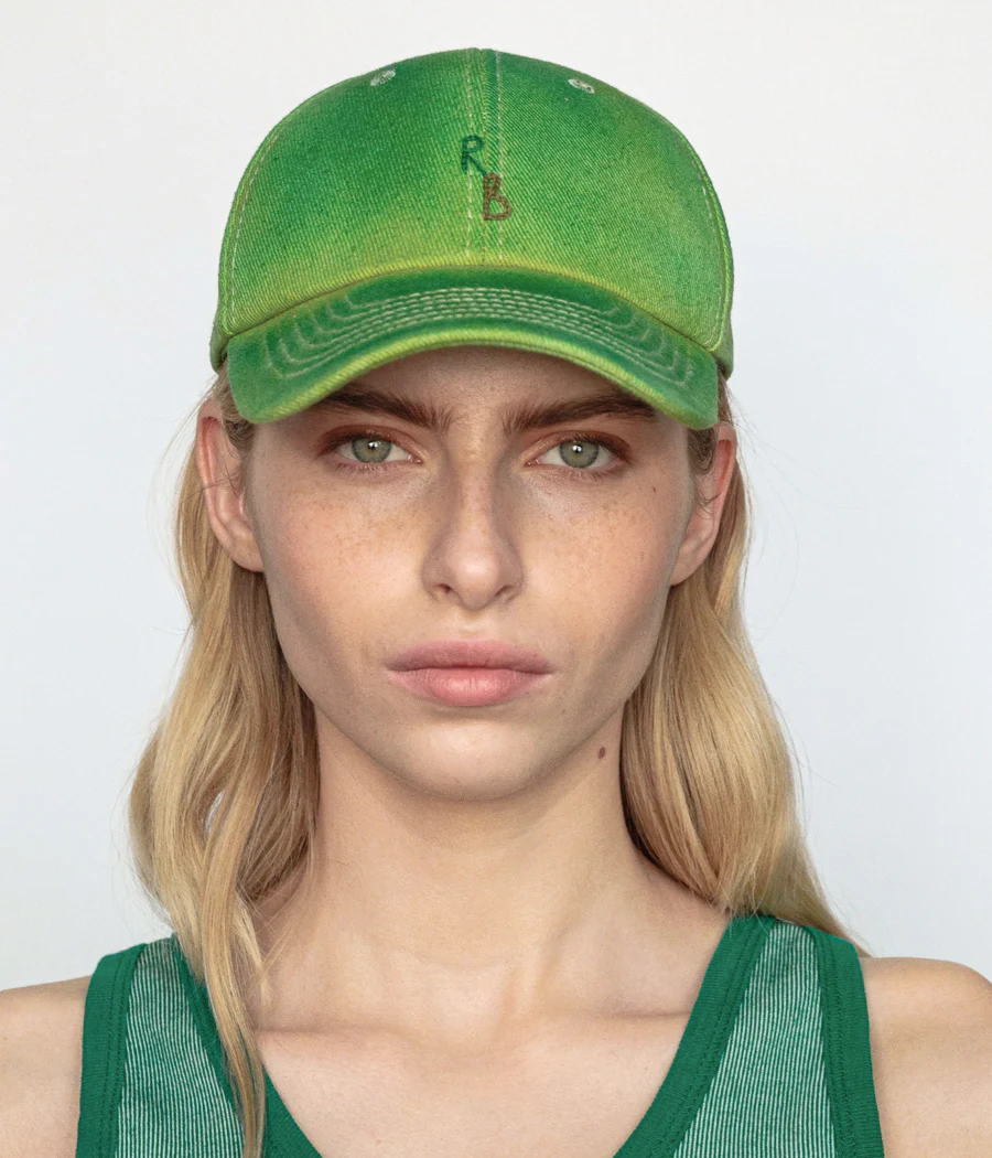 BASEBALL CAP IN GREEN